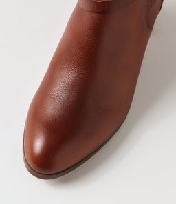 CALAFAT 41 PN CUERO LEATHER