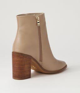 RIA SI NUDE LEATHER