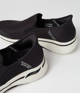 216259 GOWALK ARCH FIT HF SK BLACK MESH
