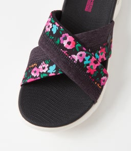 141435 GO WALK F SANDAL B SK BLACK MULTI TEXTILE