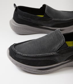 SLADE MUNSON SK BLACK CANVAS