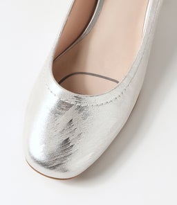 BLYTHE BRUSHED SILVER LEATHER