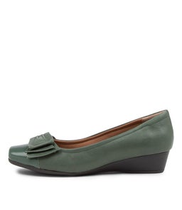 ROXXY SU FOREST FOREST PATENT LEATHER