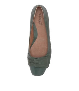 ROXXY SU FOREST FOREST PATENT LEATHER