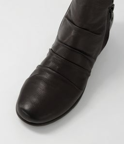 MAXIE SU BLACK LEATHER