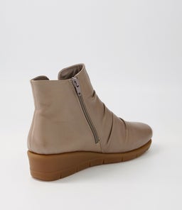 MAXIE SU TAUPE LEATHER