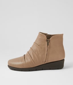 MAXIE SU FAWN LEATHER