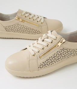 ZARINA SU ALMOND ALMOND SOLE LEATHER
