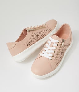 ZARINA SU BLUSH WHITE SOLE LEATHER