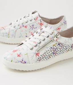 ZARINA SU WHITE ORCHID LEATHER