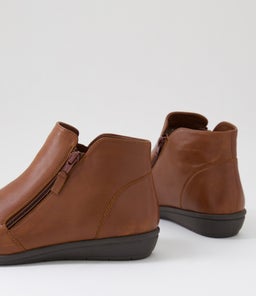 FALLENN SU COGNAC LEATHER