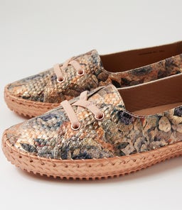 WOMANS SU PASTEL MEADOW EMBOSSED LEATHER