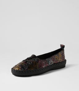 WOMANS SU WINE SWIRL SUEDE