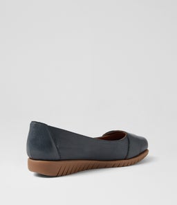NANIEN SU NAVY GUM SOLE LEATHER