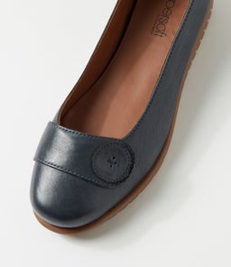 NANIEN SU NAVY GUM SOLE LEATHER