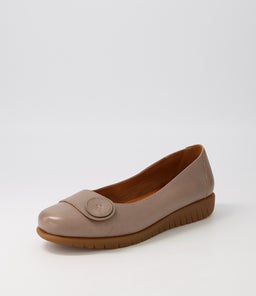NANIEN SU TAUPE GUM SOLE LEATHER