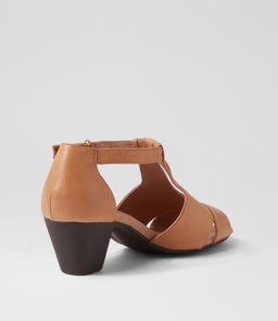 ISSIA SU DK TAN LEATHER