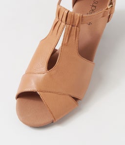 ISSIA SU DK TAN LEATHER