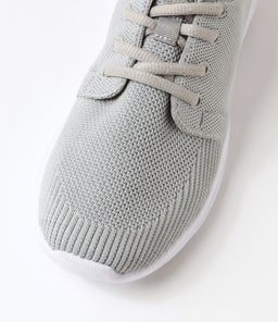 ASSERTIVE SU GREY WHITE SOLE KNIT