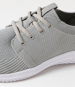 ASSERTIVE SU GREY WHITE SOLE KNIT