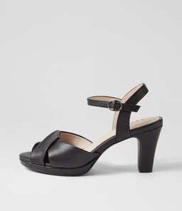 SURRENDER SU BLACK LEATHER