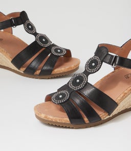 AMIIEE SU BLACK LEATHER