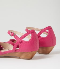 BROCK2 SU DK FUCHSIA LEATHER