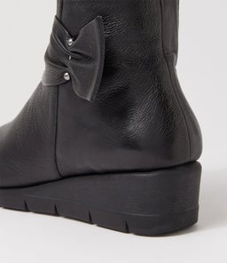MARRIEE SU BLACK LEATHER