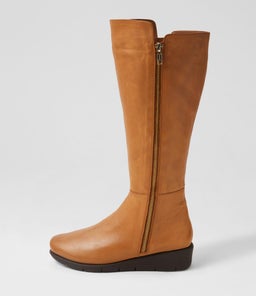 MAKES SU NEW TAN LEATHER
