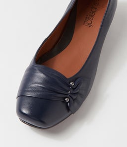 REVERSE SU NAVY LEATHER