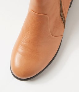 ESCLATE SU DK TAN LEATHER