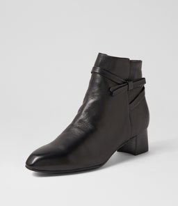 MARSHAS SU BLACK LEATHER