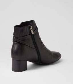 MARSHAS SU BLACK LEATHER