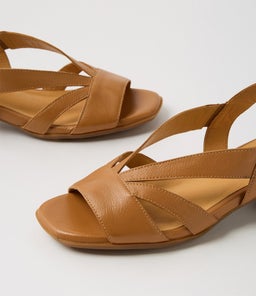 DANCA SU DK TAN LEATHER