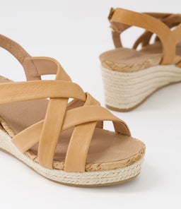 CASCI SU DK TAN LEATHER