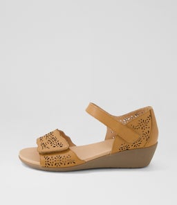 JOONI SU DK TAN LEATHER
