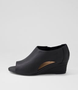 SHAI SU BLACK LEATHER