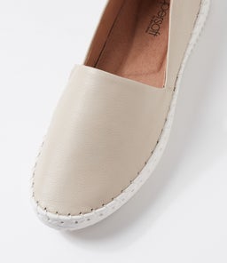 WHITNEI SU ALMOND LEATHER
