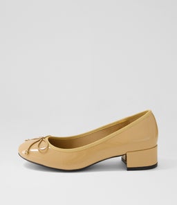DIANA TH CARAMEL PATENT PU