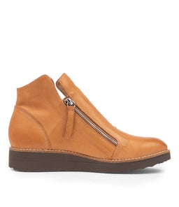 OHMY DK TAN CHOC SOLE LEATHER