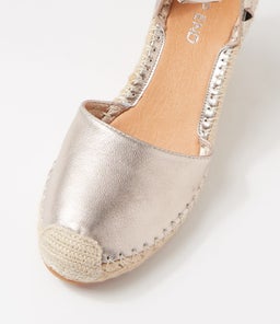 MIKKEL CHAMPAGNE LEATHER