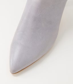 LARA TO CLOUDY LEATHER