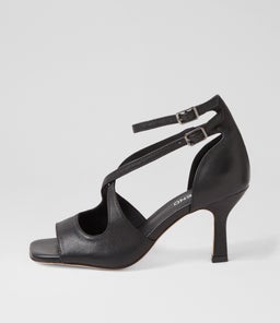 LANYEY TO BLACK LEATHER