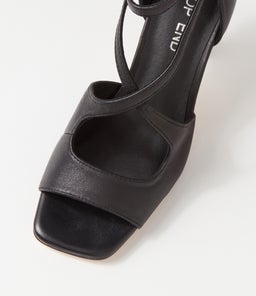 LANYEY TO BLACK LEATHER