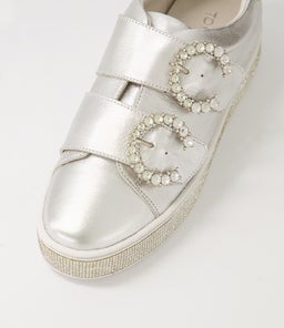 PILLOW TO SILVER SILVER LEATHER JEWELS