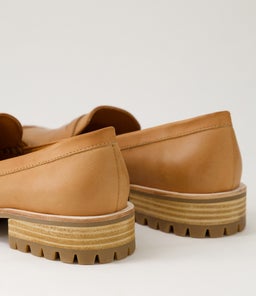 MORELAND TO TAN RUGGED LEATHER