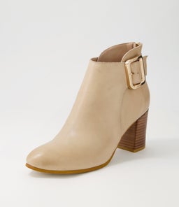 UMOST TO CAMEL LEATHER