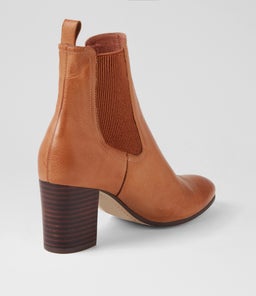 USSET TO COGNAC CHOC HEEL LEATHER ELASTIC