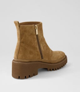 DINERA TO LT CHOC SUEDE