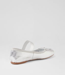 AILAHS TO SILVER LEATHER